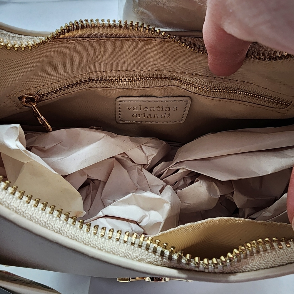 Valentino Orlandi Cream Shoulder Bag with Gold Accents - Picture 5 of 11